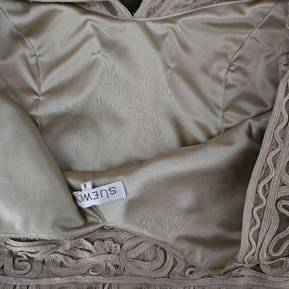 Sue Wong New Lace V Neck Three Quarter Sleeve Lined Beige Cocktail Sheath Dress - Picture 6 of 15